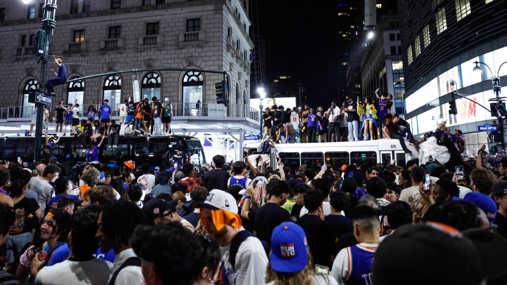 What The Streets in New York Looked Like After the Knicks Won