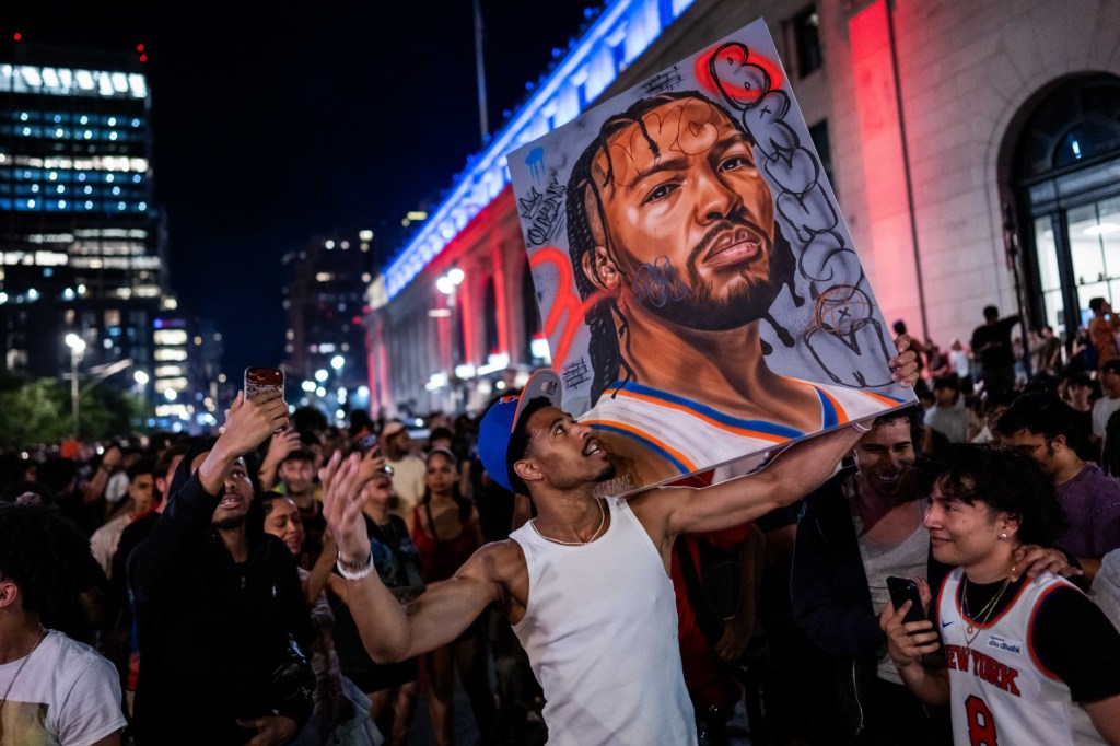 Knicks win NBA Finals, fans go berserk in NYC – Hartford Courant
