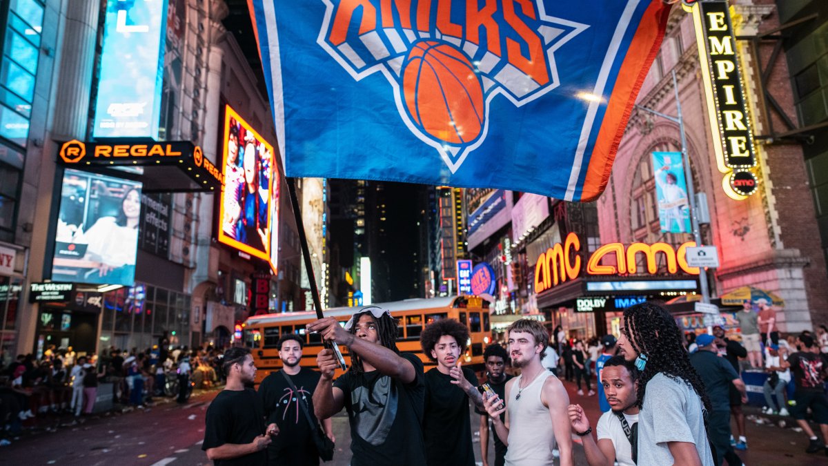 NBA champion Knicks return home as NYC plans celebration – NBC New York