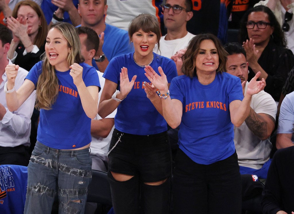 Mariska Hargitay sprinted 10 blocks to see Knicks at MSG