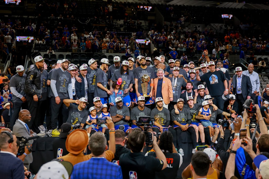 NBA champion Knicks to be honored with NYC streets named for entire team
