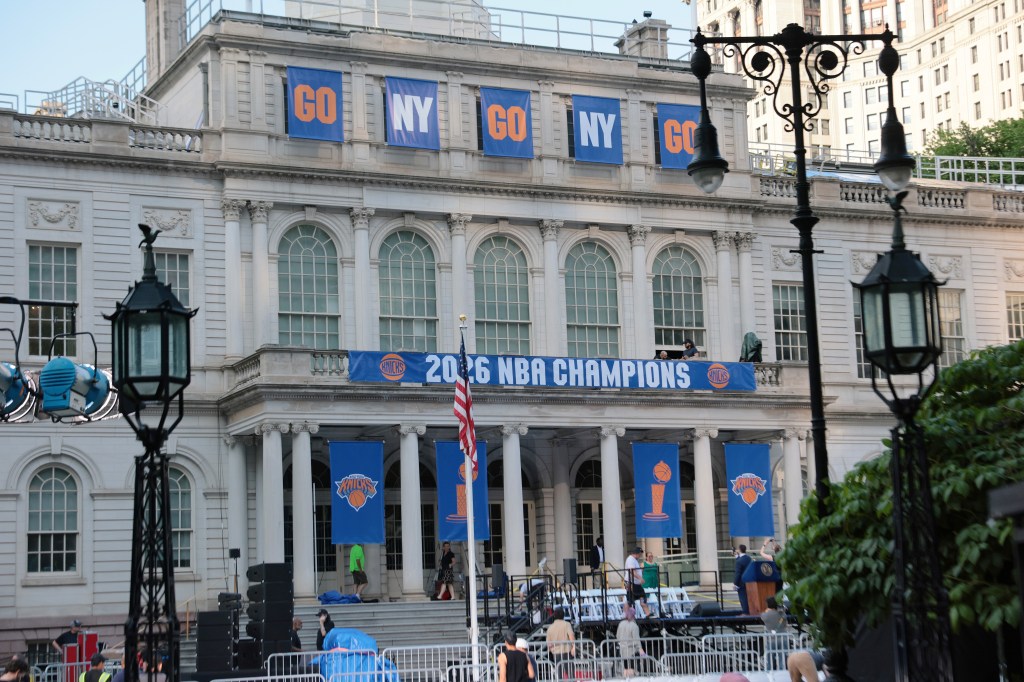 Viewing pens filled to capacity hours before Knicks NYC Canyon of Heroes ticker-tape parade