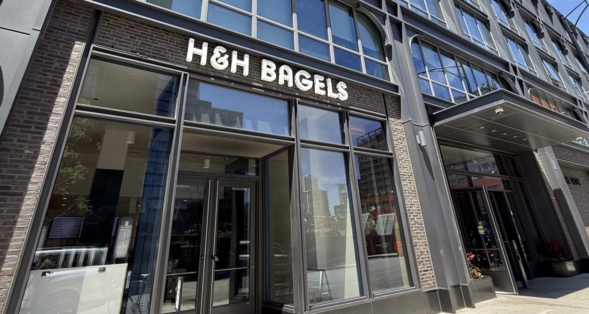 Get A Taste Of NYC At H&H Bagels' 1st Chicago Store