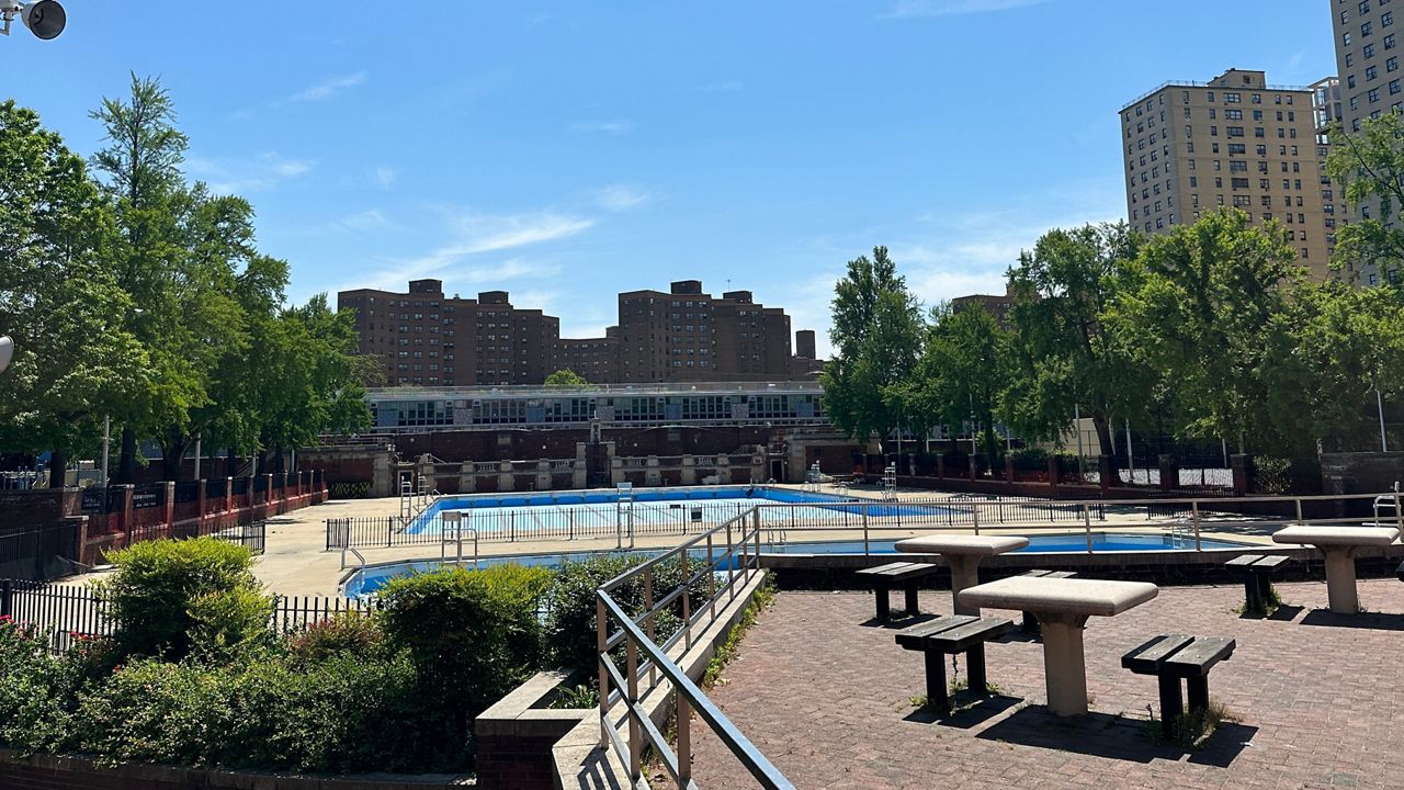 Registration is open for NYC Parks' free Learn to Swim program at 18 outdoor pools citywide. (Spectrum News NY1)