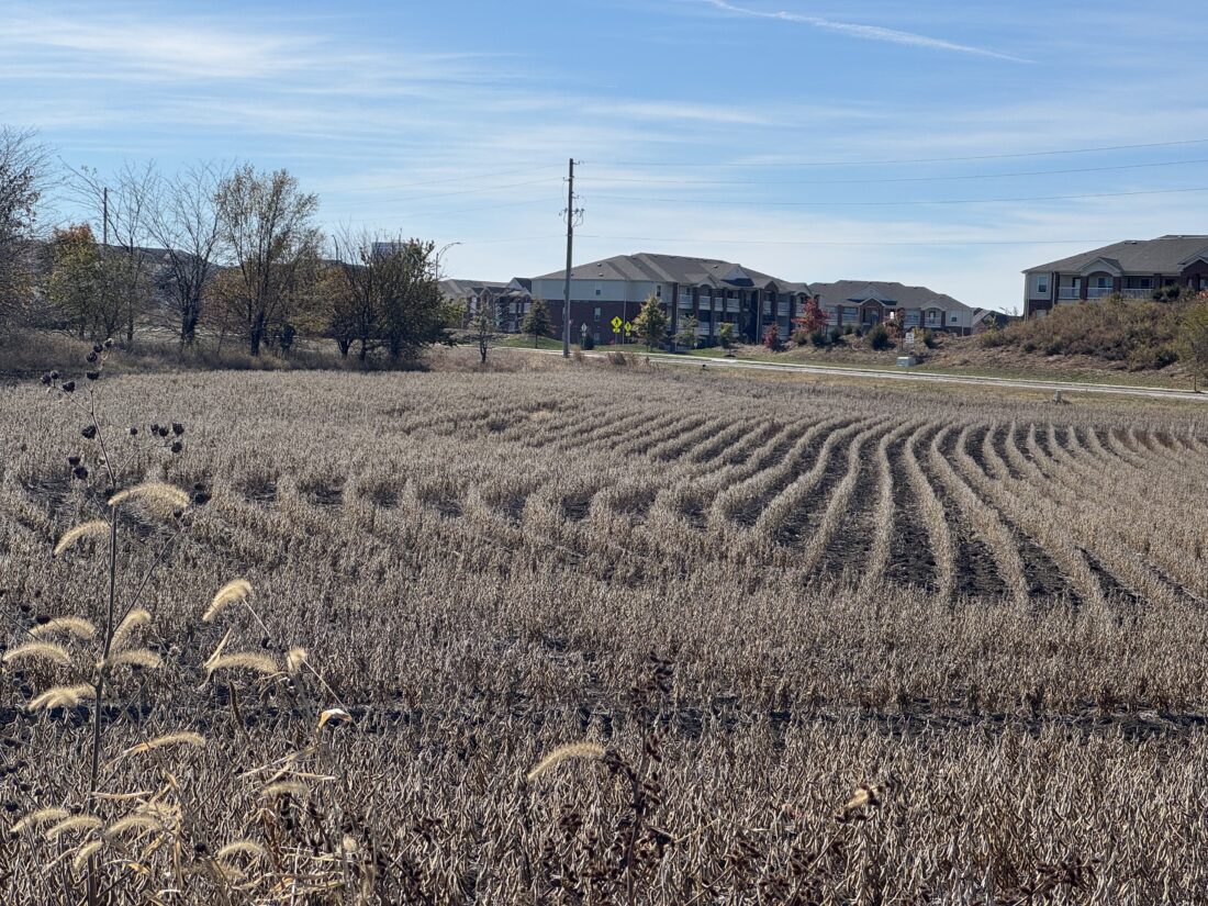 Developer seeks incentive from City of Lawrence to build 131 units of housing near Wakarusa and Queens | News, Sports, Jobs