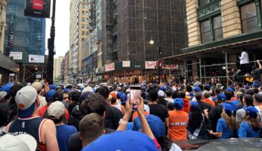 Live updates: Knicks fans turned away from parade route – NBC New York