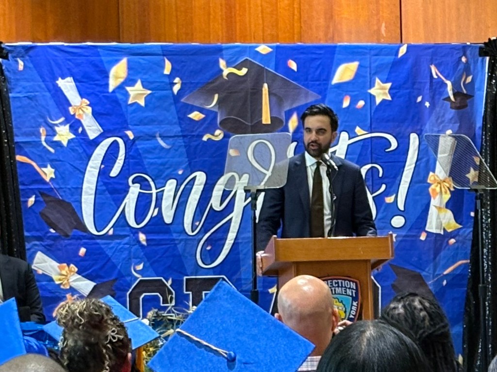 Rikers detainees earn their school degrees as Mamdani speaks at graduation