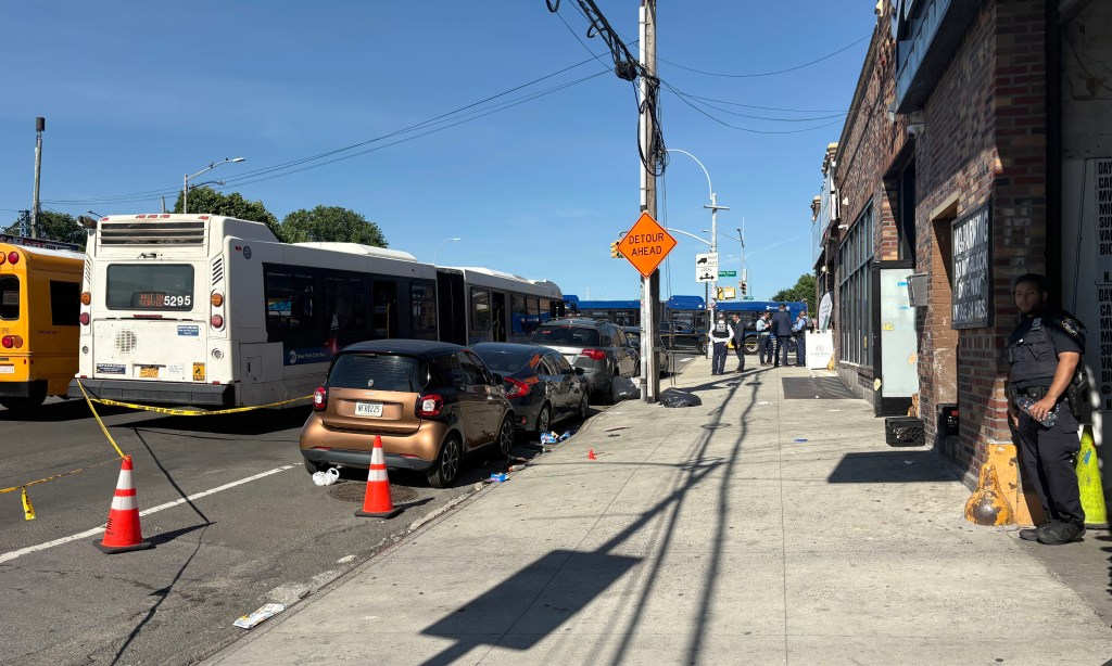 Man, 41, shot to death on Bronx MTA bus, gunman sought
