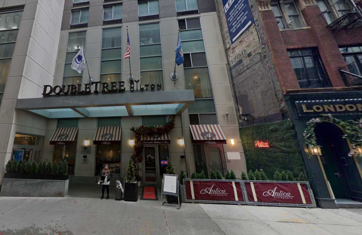 Two hospitalized after woman unleashes bear spray in Lower Manhattan hotel