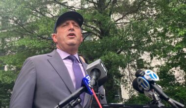 Brad Lander says Manhattan U.S. attorney office’s ‘seriousness in jeopardy’ after he’s acquitted of violation over 26 Federal Plaza protest arrest