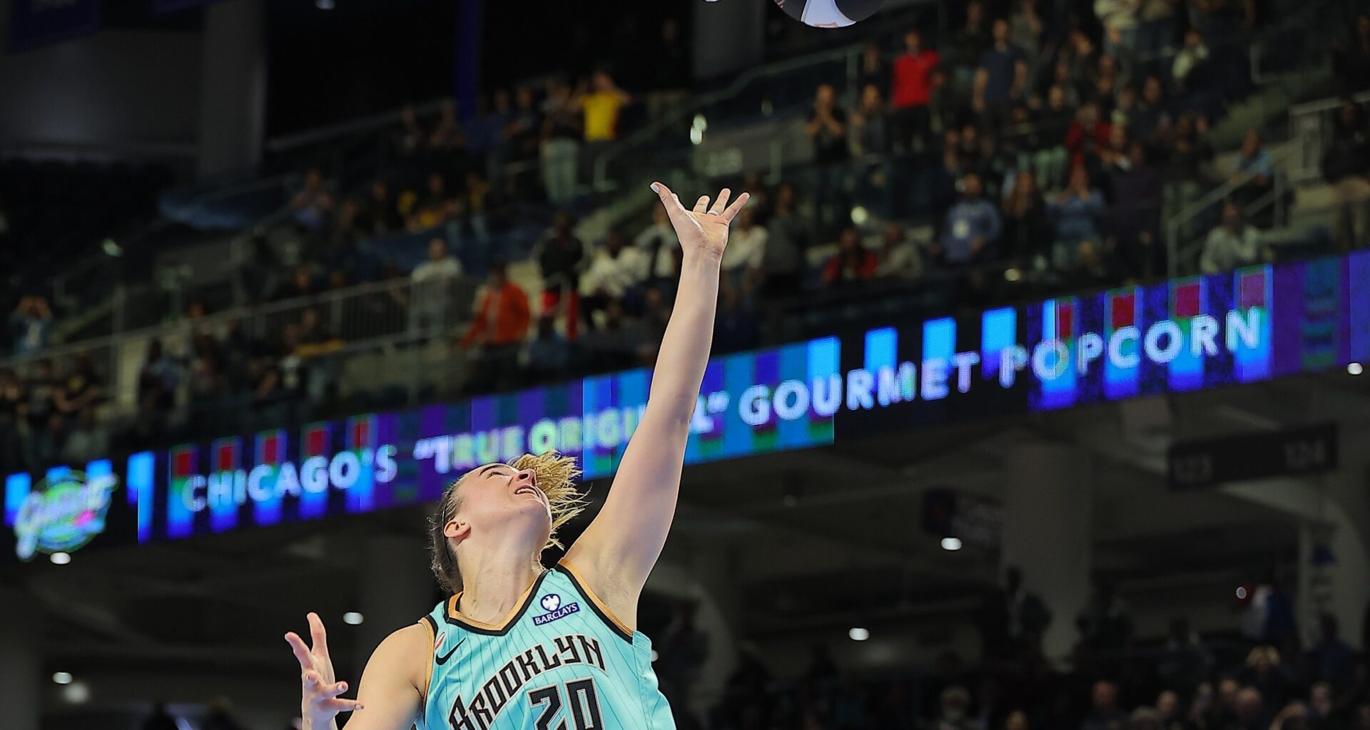 Sabrina Ionescu soars for the winning basket in the Liberty’s eighth straight win in Chicago on Wednesday night. Photo: Melissa Tarnez/AP via Sportswire