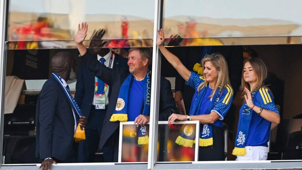 Dutch king and queen arrive at Kansas City stadium