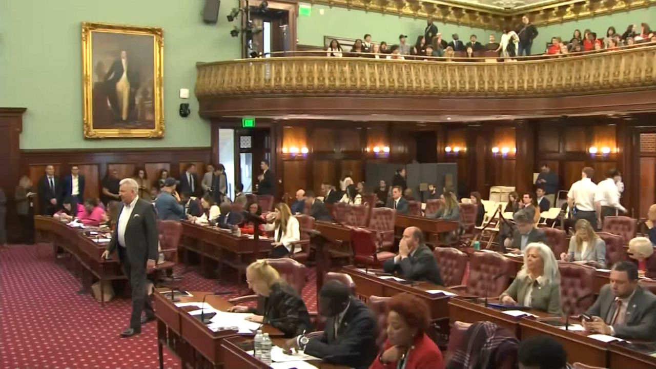 Council revises school buffer zone bill after mayoral veto