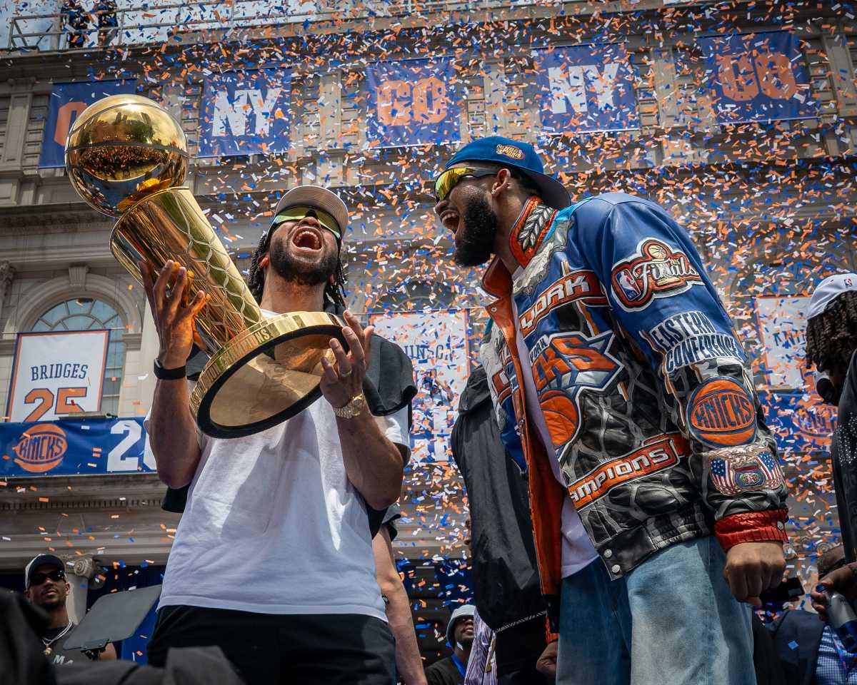 Queens shows up for Knicks Key to the City ceremony at City Hall – QNS