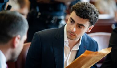 Luigi Mangione appears for a pre-trial hearing at Manhattan Criminal Court in New York on Wednesday, June 17, 2026. (AP Photo/Angelina Katsanis, Pool)