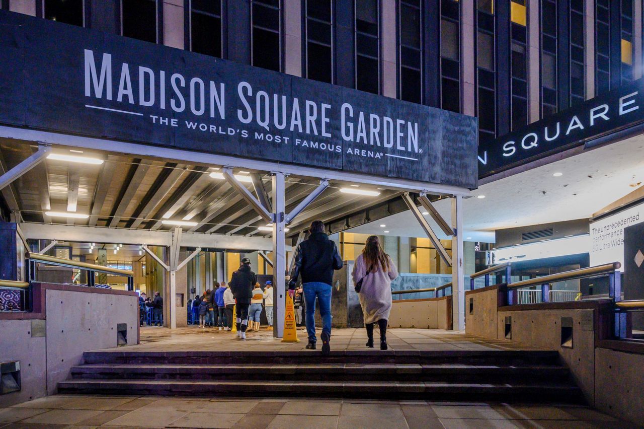 Man falls to his death during rock concert at Madison Square Garden