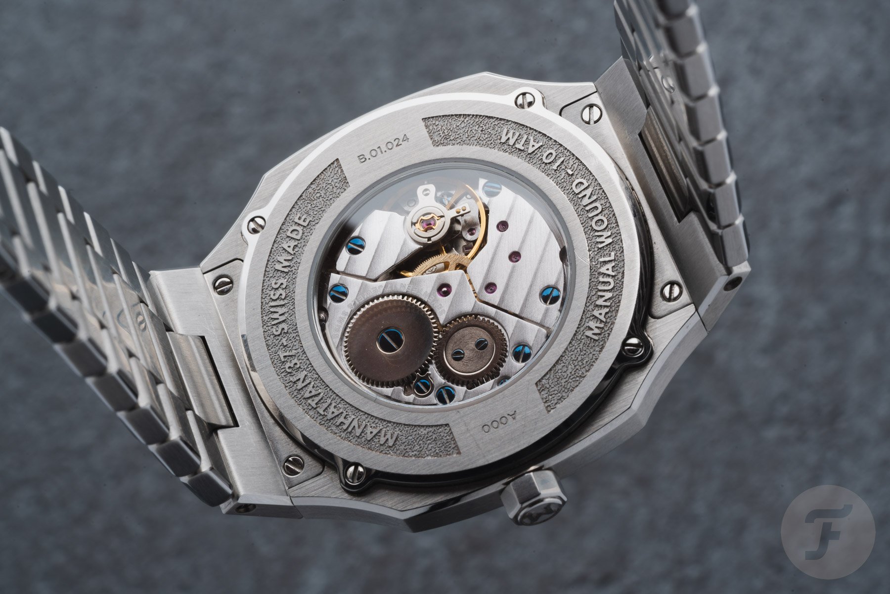 Maen Manhattan 37 Ultra-Thin Boutique Exclusive case back and movement