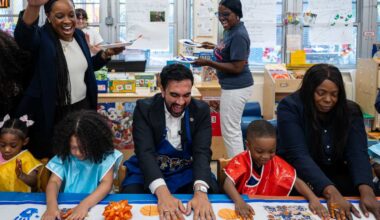 Mamdani joins Brownsville students to celebrate Knicks championship win while promoting 2-K initiative • Brooklyn Paper