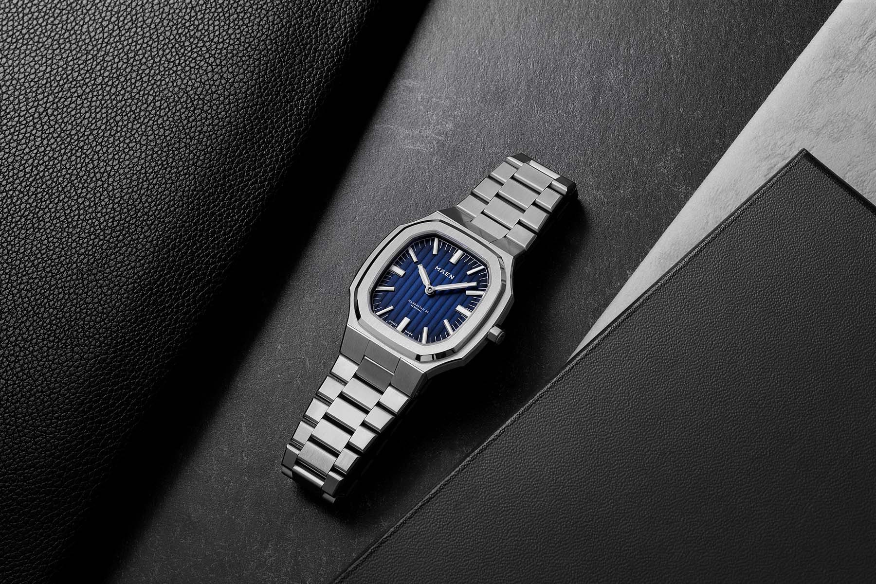 Maen Manhattan 37 Ultra-Thin Boutique Exclusive flat-lay