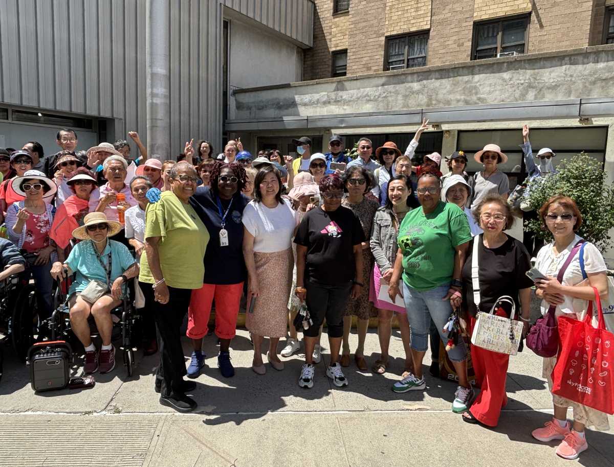 Meng, Ung blast NYCHA for temporary closure of Latimer Gardens Older Adult Center in Flushing after persistent leaks – QNS