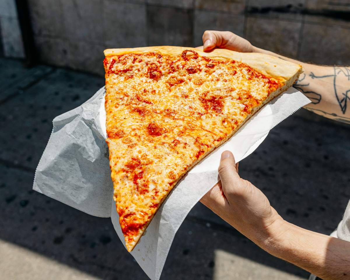 Cross Bronx Pizzeria - Review - Castle Hill - New York