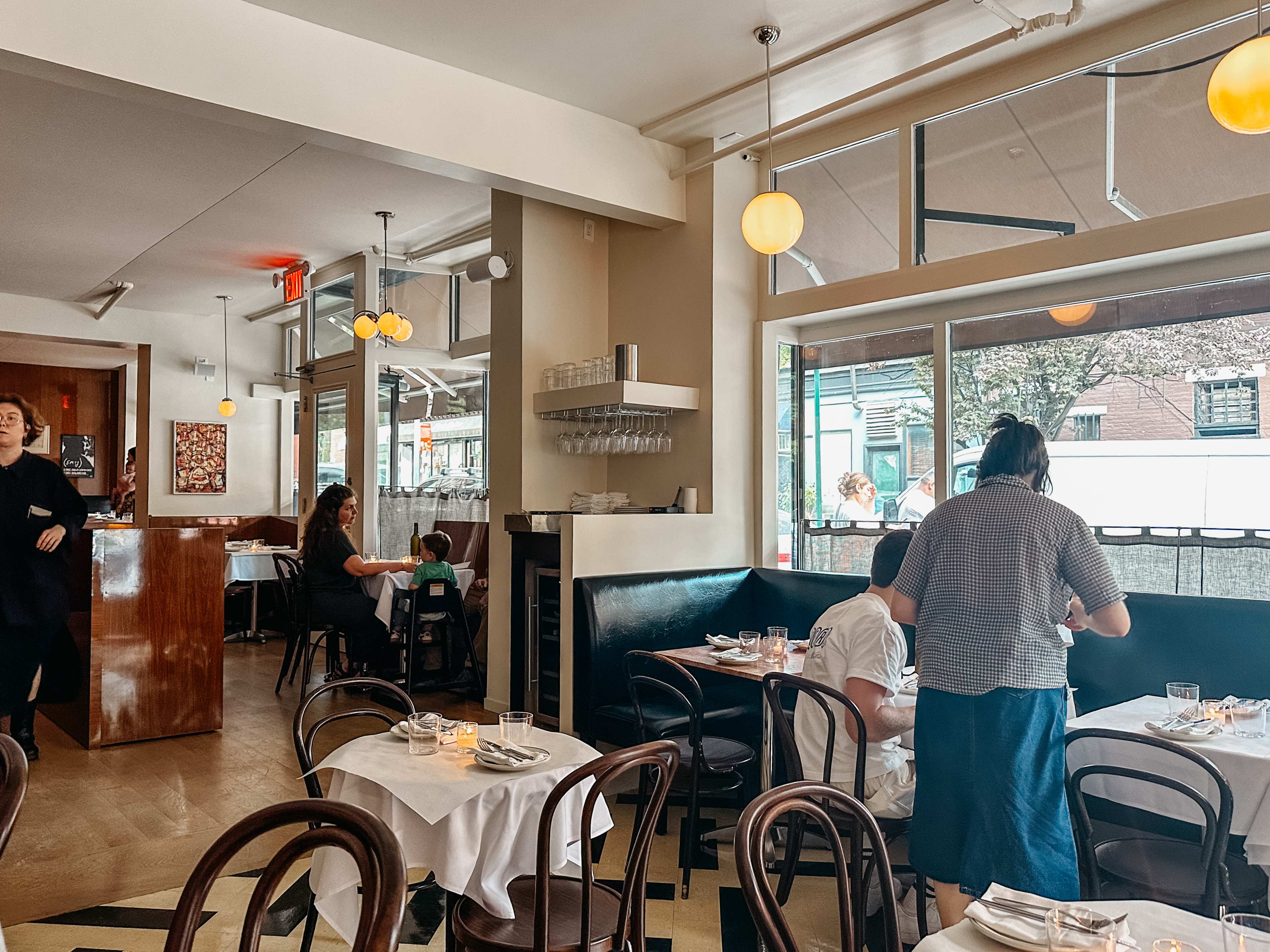 the interior of lonnies
