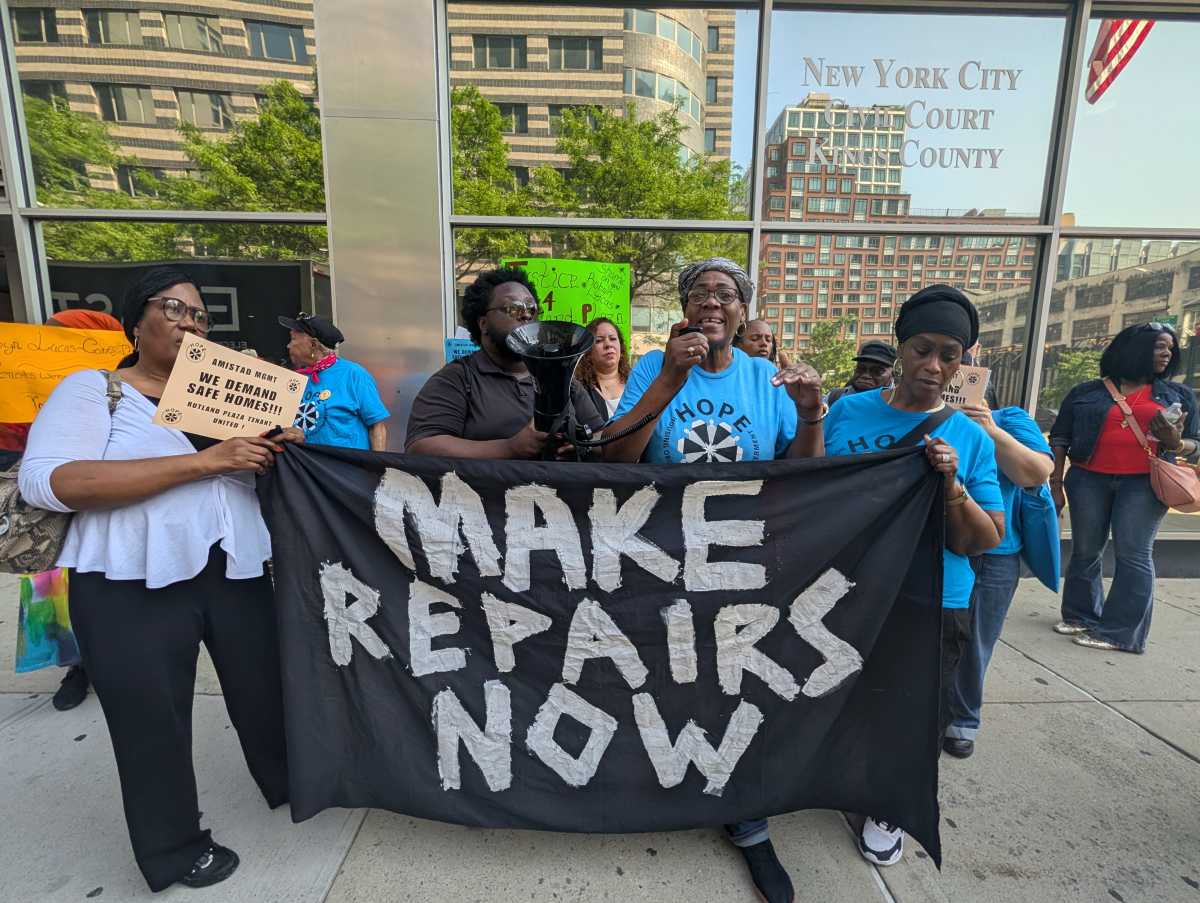 Brooklyn tenants sue landlord, state regulators for ‘uninhabitable’ sewage leaks, mold conditions