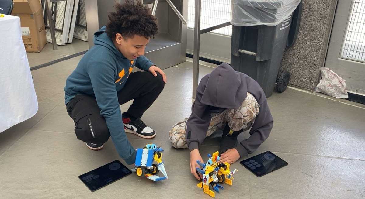 More than 1,000 Bronx students showcase STEM projects at Yankee Stadium expo – Bronx Times