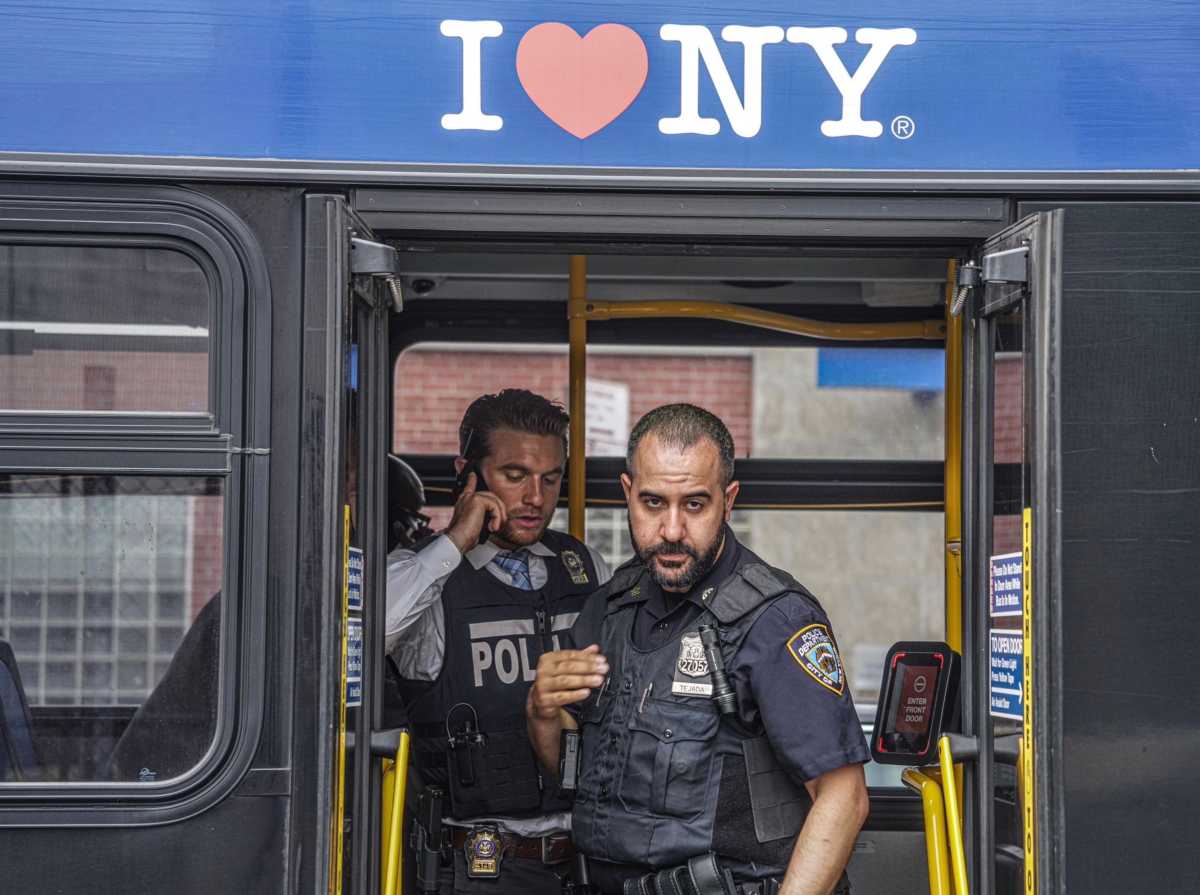 Bronx bus murder: Man shot dead after asking teen to lower voice during cellphone call, sources said