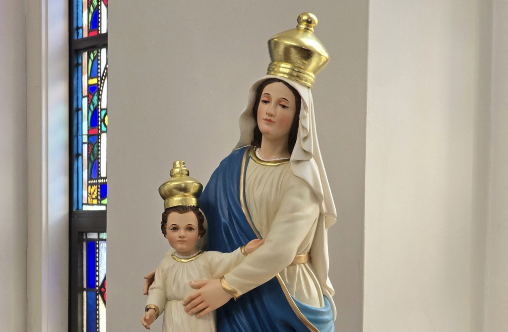 Mass of Consecration to Jesus Through Mary Planned at Holy Cross in the Bronx