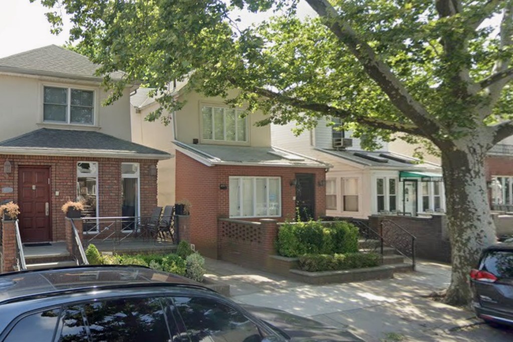 2-year-old Brooklyn girl falls from second-story window, critically hurt