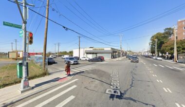 Man, 42, dies from head injury after struck by SUV in Far Rockaway, Queens