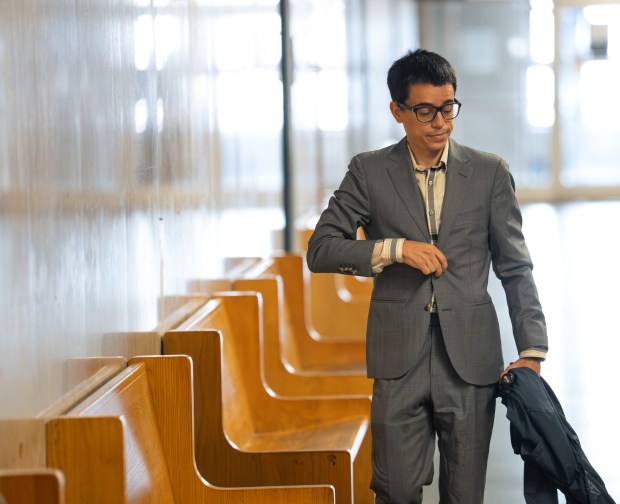 Quilbvio Espinal heads into a courtroom in Manhattan Supreme Court Tuesday, June 23, 2026 in Manhattan, New York. (Barry Williams/ New York Daily News)