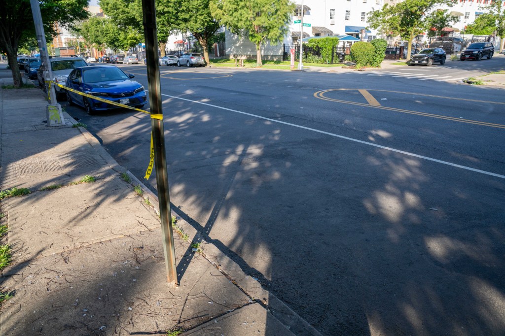 FDNY firetruck racing to emergency fatally strikes woman crossing Bronx street