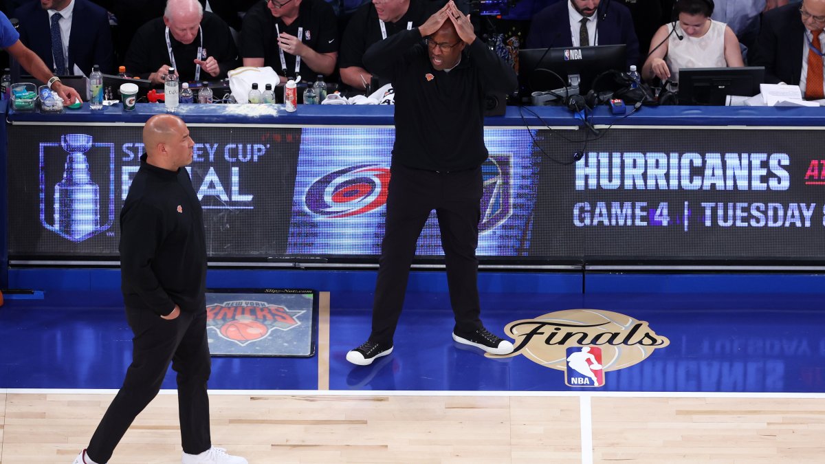 Knicks coach Mike Brown comments on Game 3 free throw disparity – NBC New York
