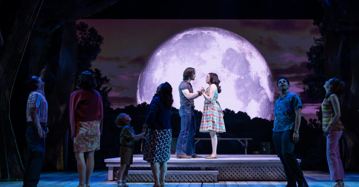 Are Reviewers Over the Moon About Off-Broadway's A Walk on the Moon?