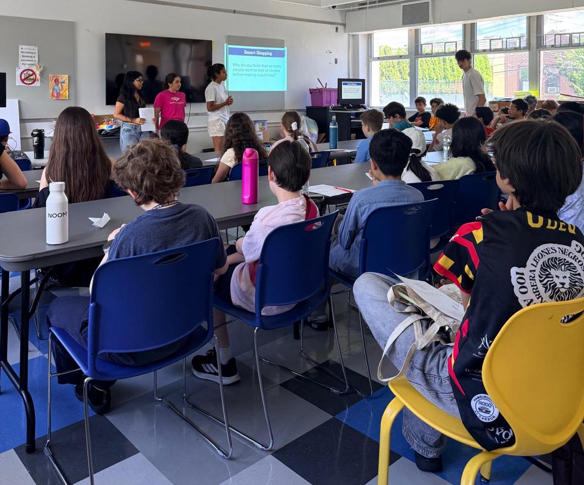 Queens high-schoolers teach financial literacy to middle school students in Astoria – QNS