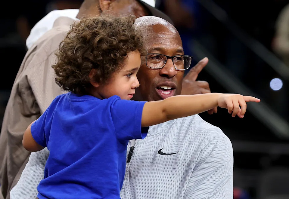 Head coach Mike Brown of the New York Knicks celebrates after the victory.