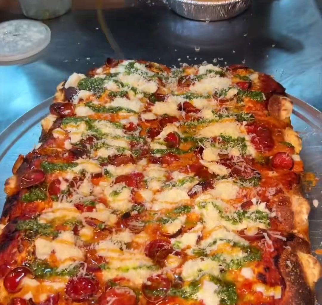 This Stuffed Ricotta Pizza From Staten Island Is A Total Game Changer