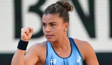 Watch Eastbourne: Top seed Paolini faces former Queen's champion Maria