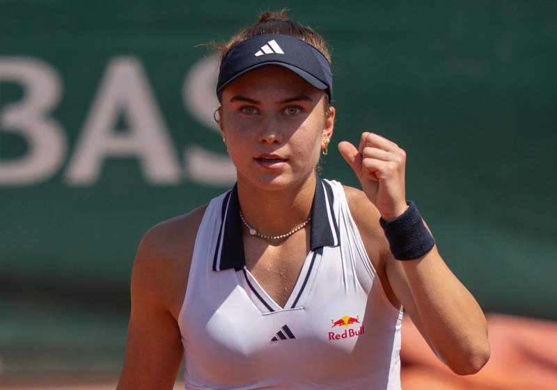 ‘It’s Not Difficult’ – Iva Jovic Makes Feelings Clear After Beating Friend Alexandra Eala at Queen’s Club