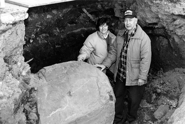 The big rock that helped defined the Ridgewood/Brooklyn border: Our Neighborhood, The Way it Was – QNS