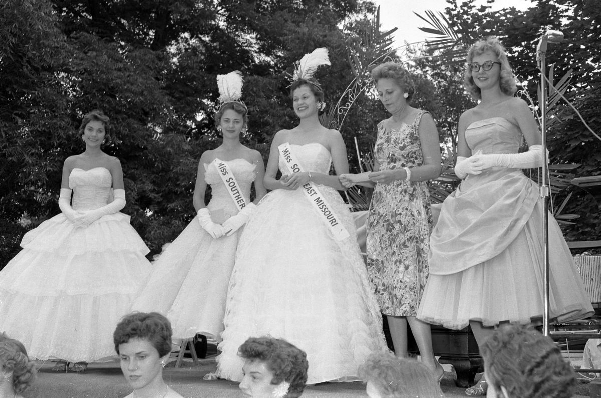 Captured on Film: Illinois and Missouri queens chosen at Cap...