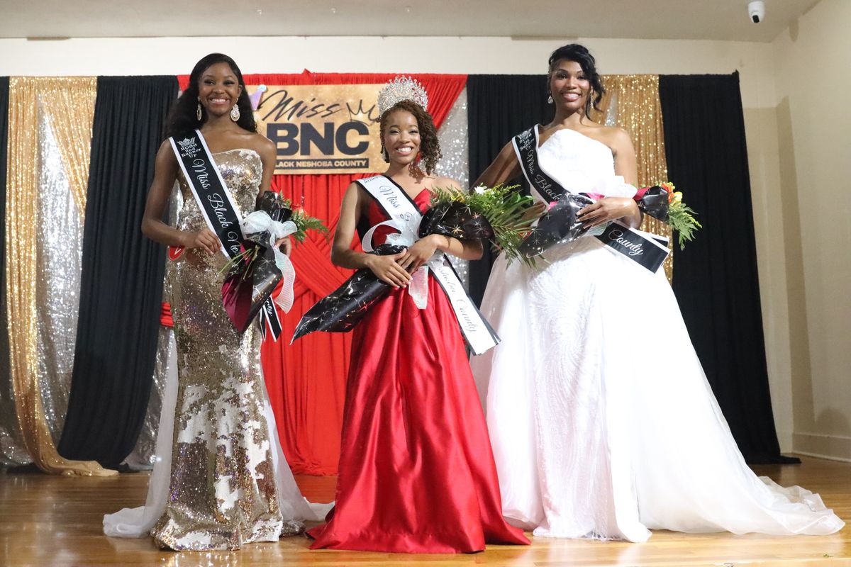 Bennett, Davis crowned 2026 Miss Black Neshoba County queens