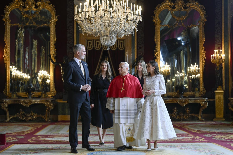 madrid, spain june 06 editor note strictly editorial use only  no merchandising princess sofia of spain, crown princess leonor of spain, queen letizia of spain, pope leo xiv and king felipe vi of spain attend a welcome ceremony with his holiness the pope leo xiv in welcome ceremony at royal palace on june 06, 2026 in madrid, spain pope leo xiv is making an apostolic journey to spain from june 6–12, marking the first papal visit to the country since benedict xvi visited in 2011 during the trip pope leo travels to madrid, barcelona, and the canary islands of gran canaria and tenerife many of his planned engagements center on issues around marginalized people, youth, and migrants, alongside meetings with the spanish royals, government figures, and church officials a highlight of the itinerary sees pope leo inaugurate the recently completed tower of jesus christ spire at the basílica de la sagrada familia in barcelona, to coincide with the 100th anniversary of the architect antoni gaudís death photo by simone risoluti  vatican media via vatican poolgetty images