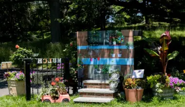 Brooklyn Botanic Garden celebrates 30 years of Greenest Block program with exhibits, block party • Brooklyn Paper
