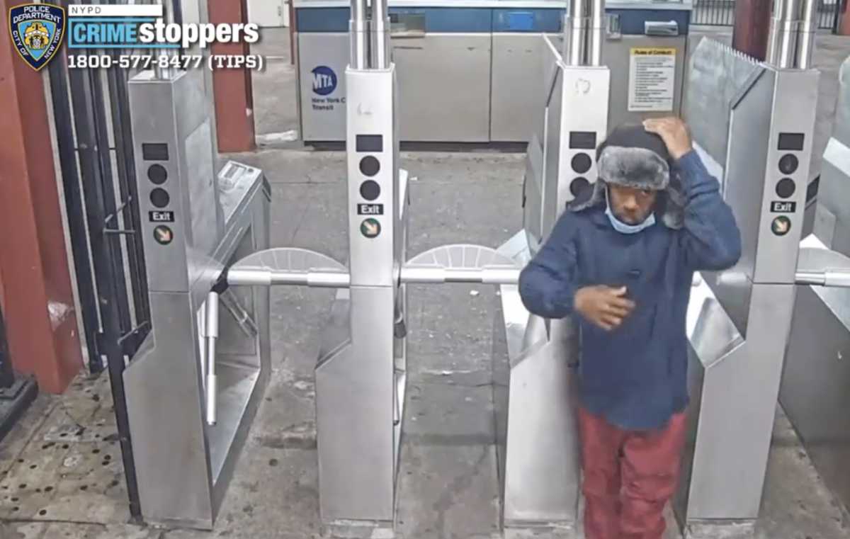 Brooklyn man shoved 63-year-old man onto tracks during argument at Parsons Boulevard subway station: NYPD – QNS