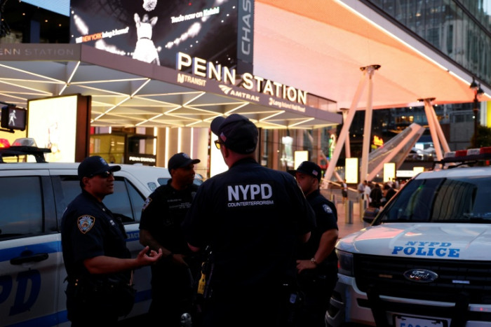 Bangkok Post - Stabbing wounds six at New York's Penn Station