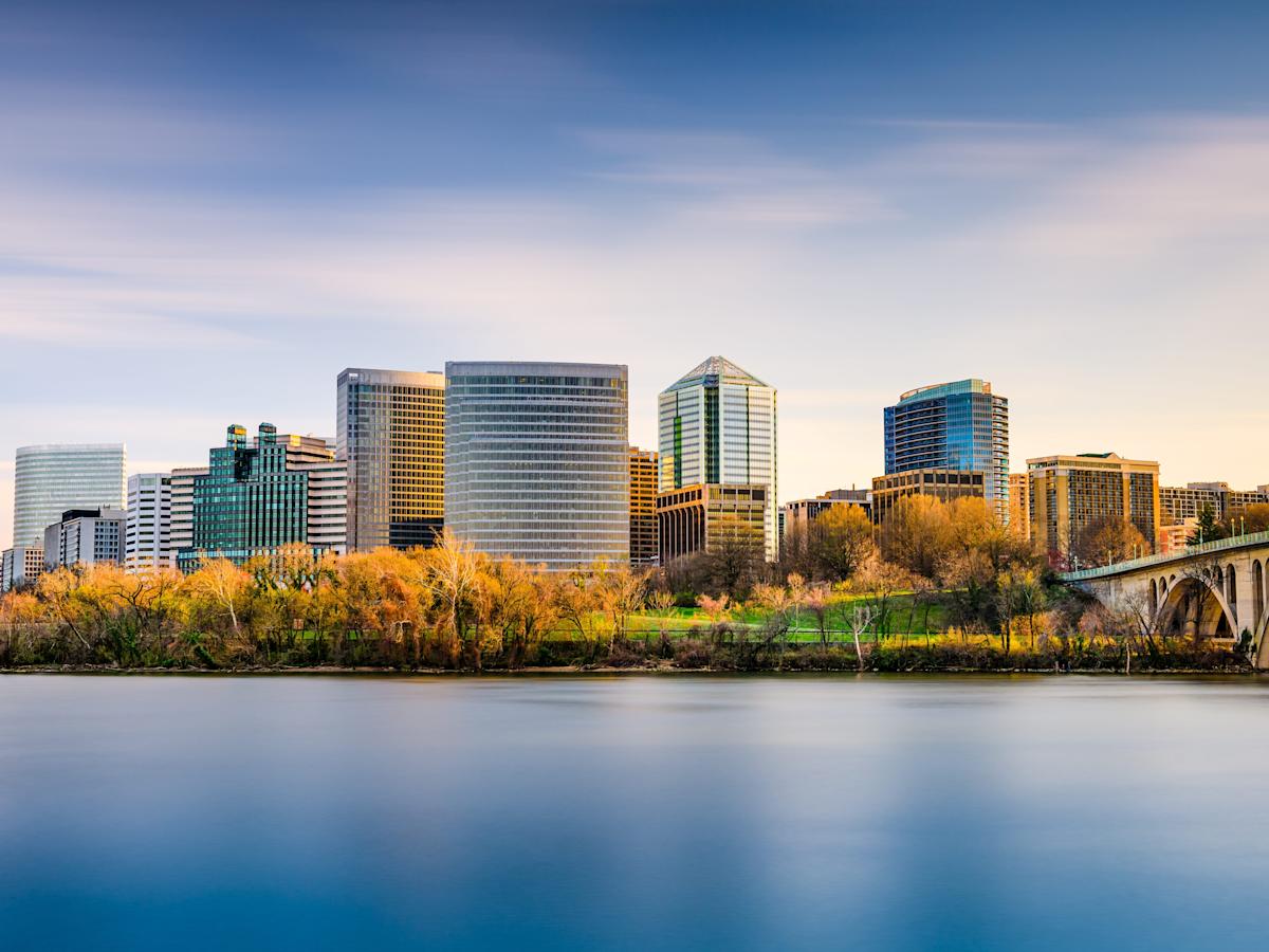The state with the highest income isn't New York or California. See the 15 states where people earn the most.