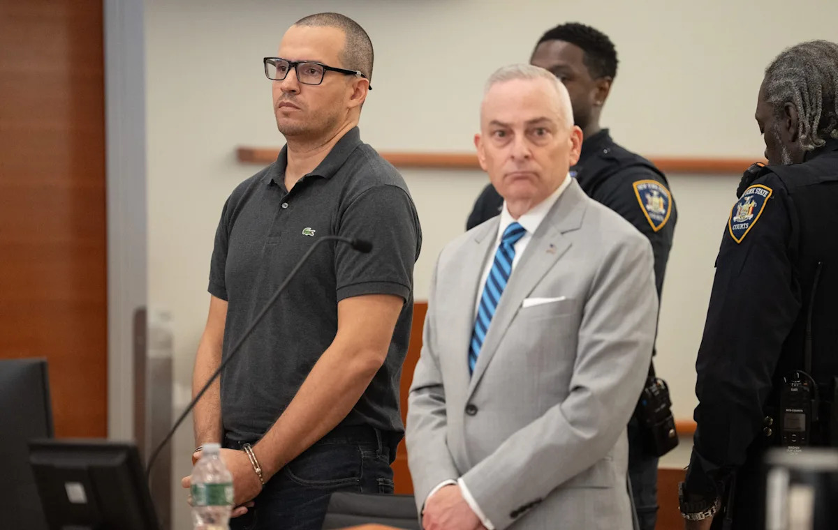 Vigilante NYPD cop arrested for attempted murder for Bronx shooting over stolen SUV